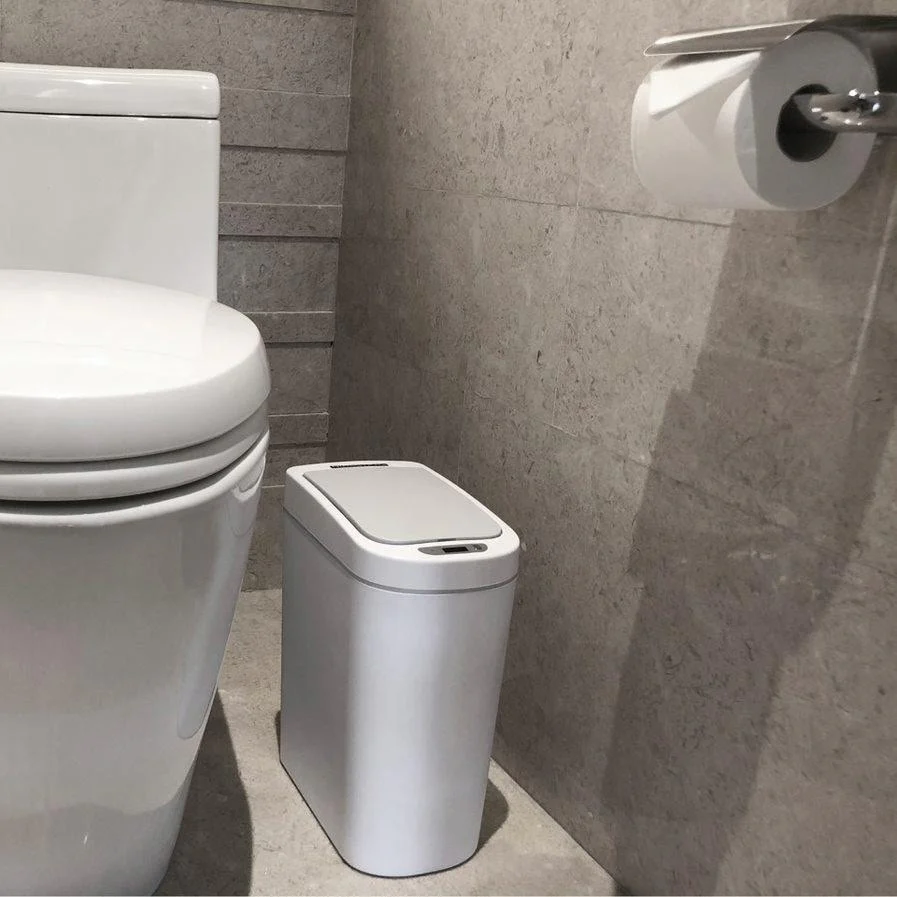 Nine Stars White Plastic 1.8-gal Motion Sensor Trash Can