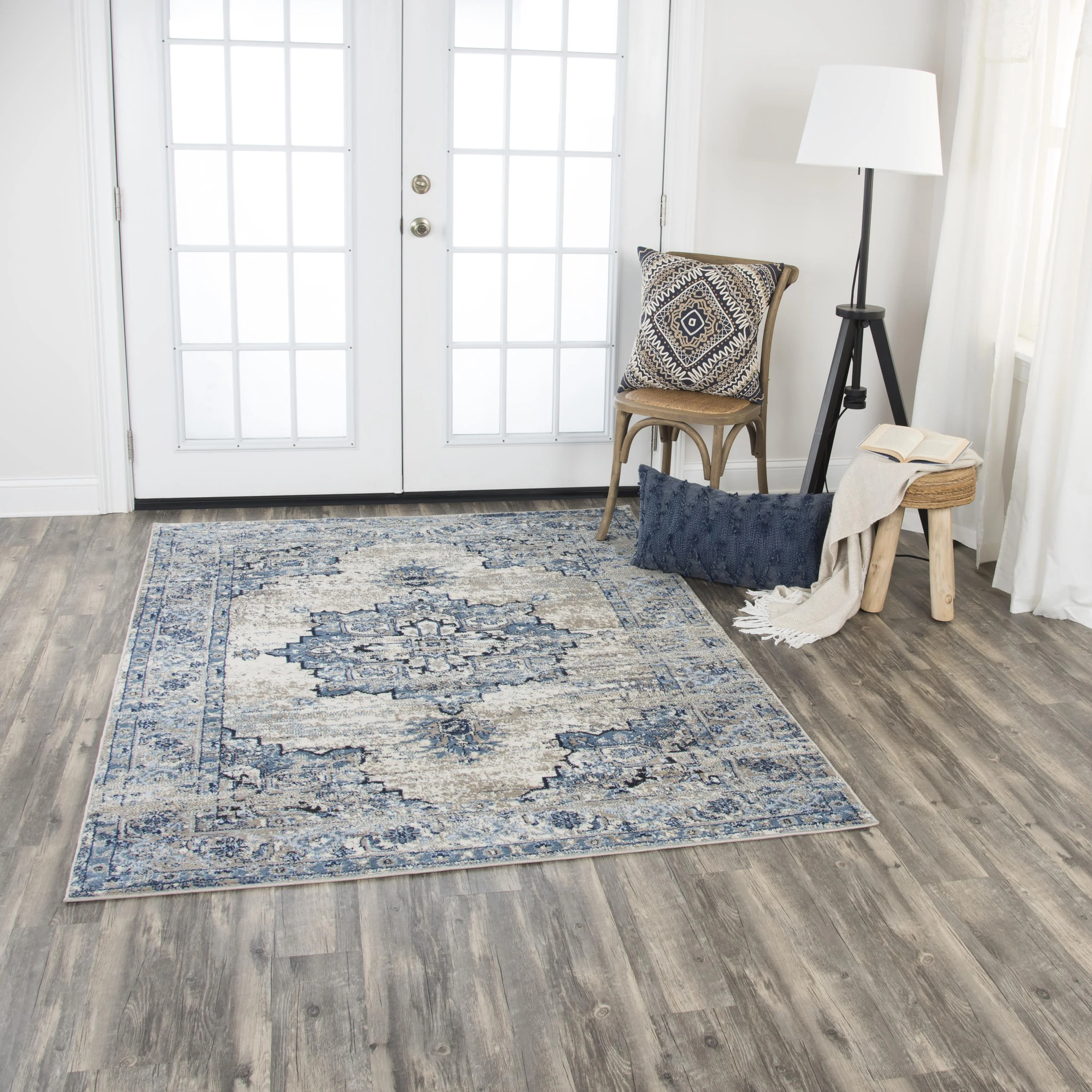 Encore Power Loomed Medallion Area Rug