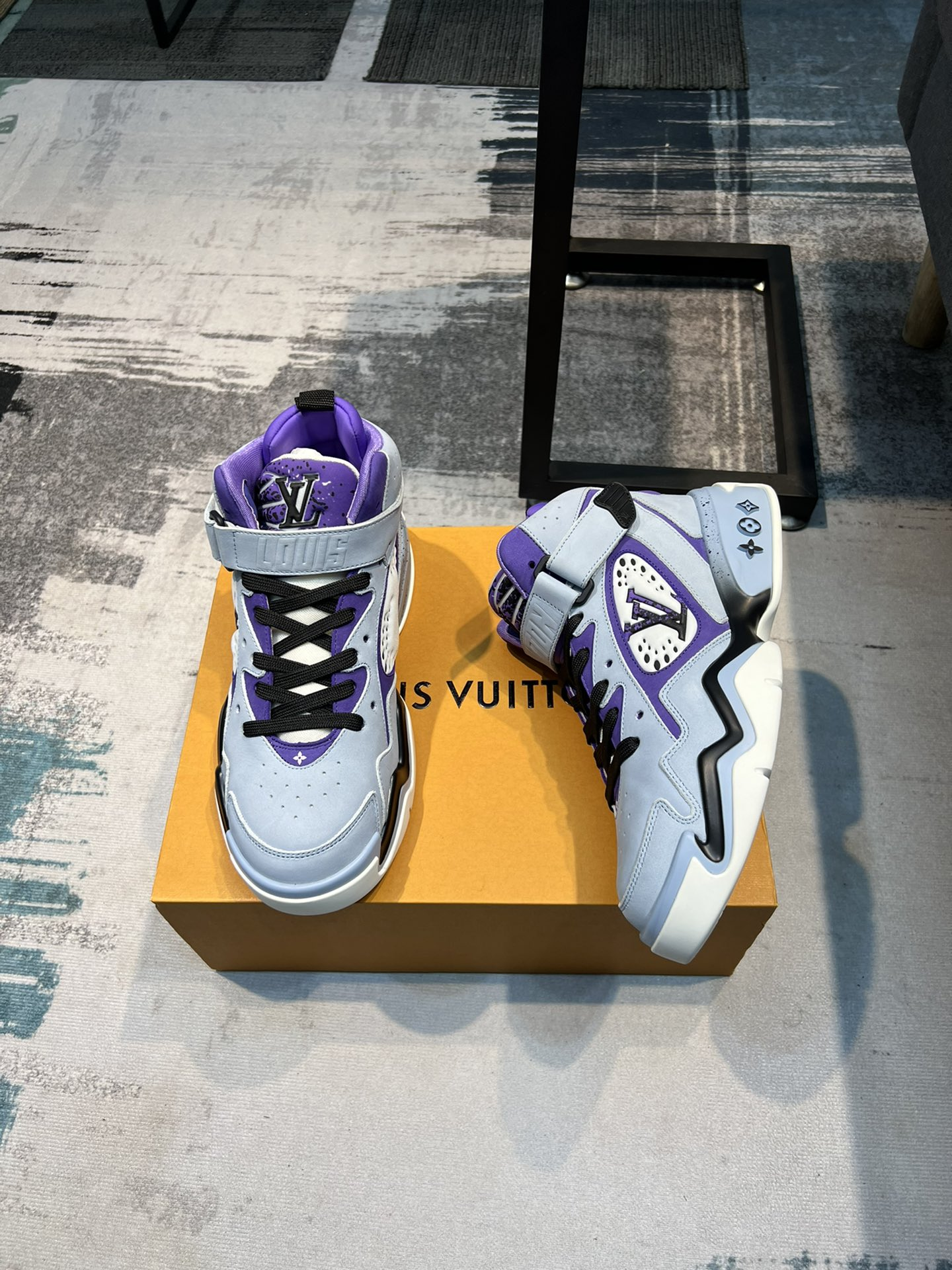LV 22 autumn and winter new Trainer2 Louis Vuitton FW basketball sneakers 90 vibe