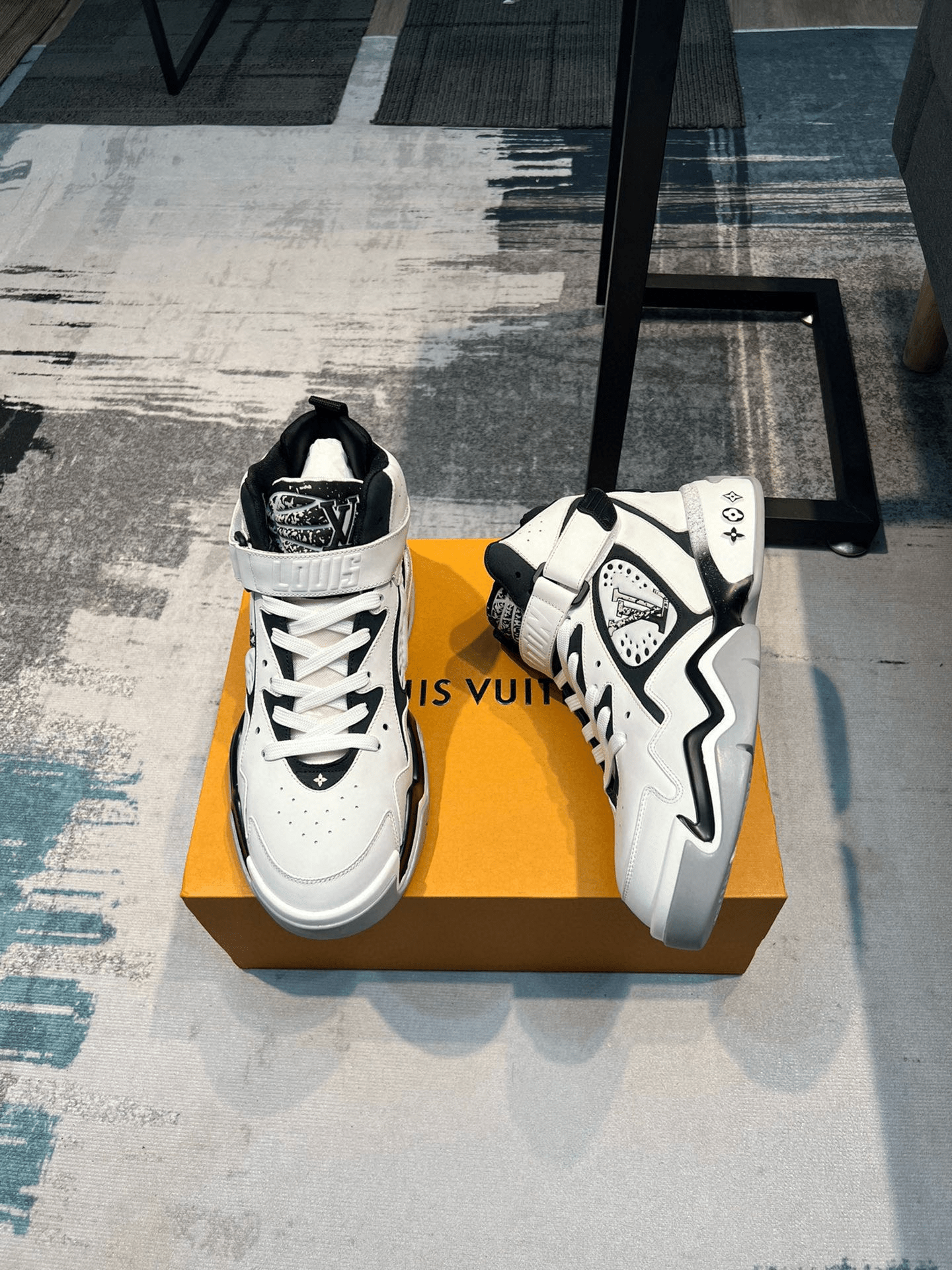LV 22 autumn and winter new Trainer2 Louis Vuitton FW basketball sneakers 90 vibe