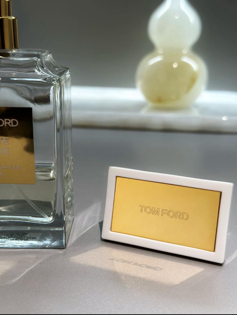 X57：Tom Ford  WHITE SUEDE EDP 100ml