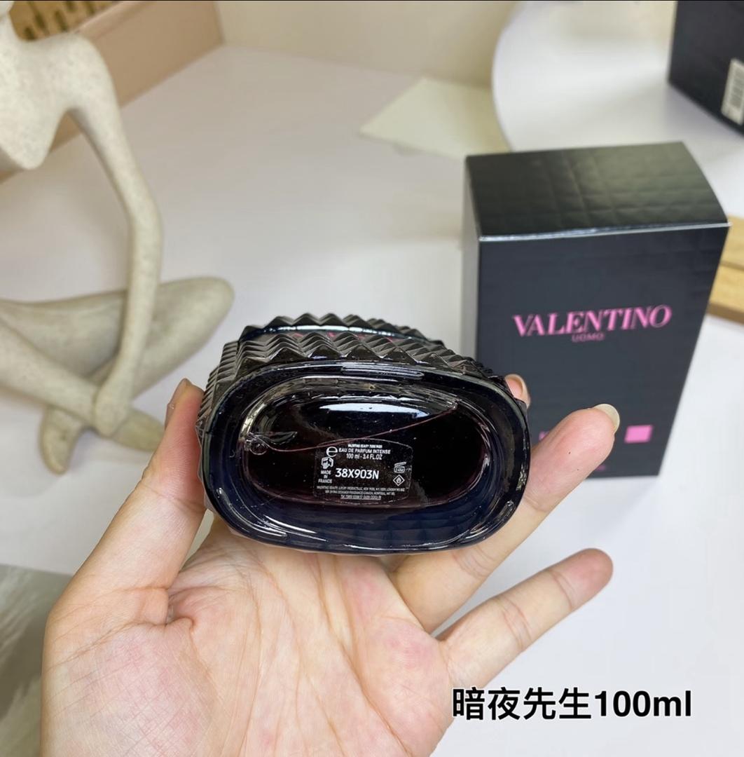 X60：Valentino Uomo Born In Roma Intense 100ML