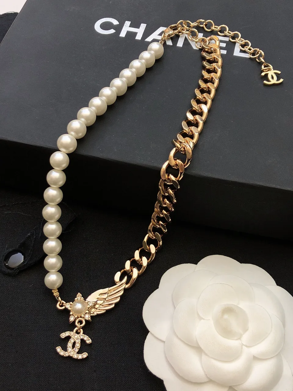 CC Necklace 0028