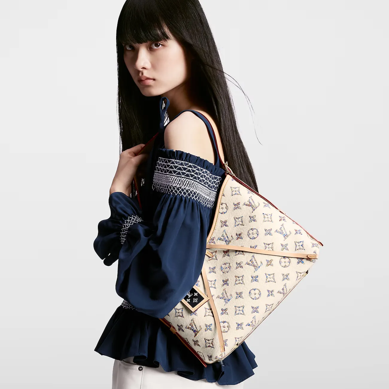 CarryAll PM M24707