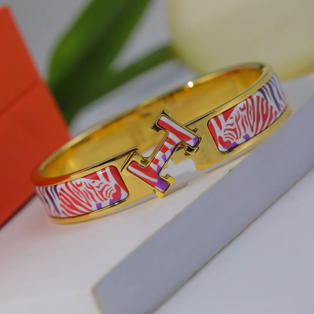 HE bracelet 9