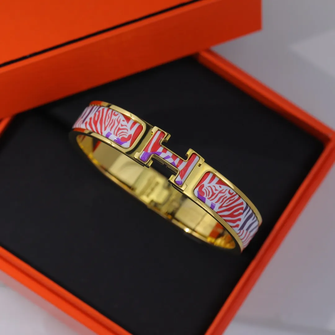 HE bracelet 9