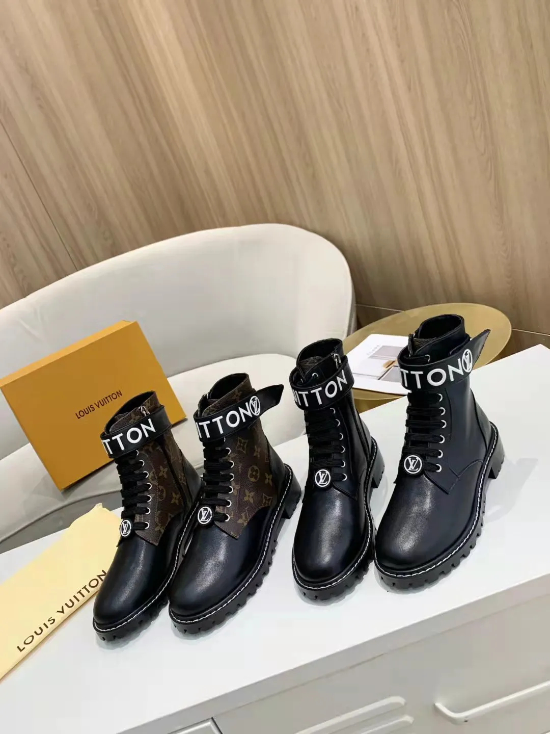 L women boots
