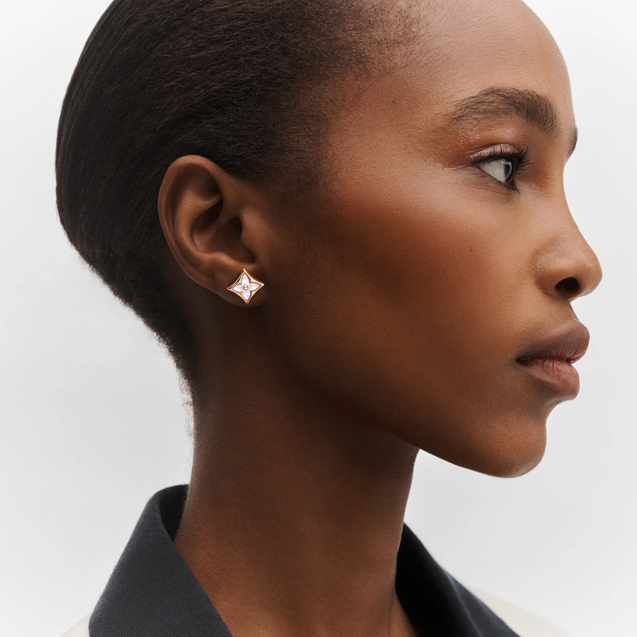 Color Blossom Star Rose Gold and White Mother-of-Pearl Earring - Single