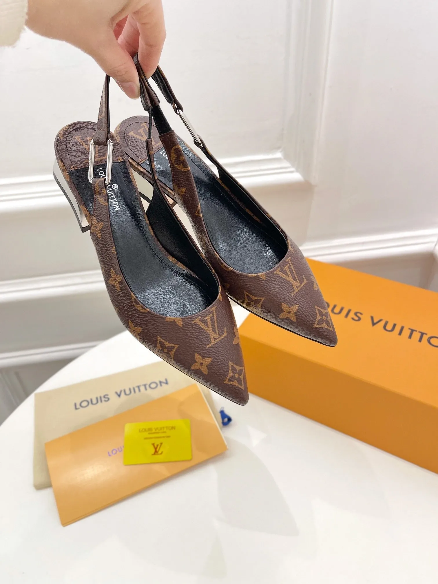 L Magnetic Slingback Pump Brown For Women L