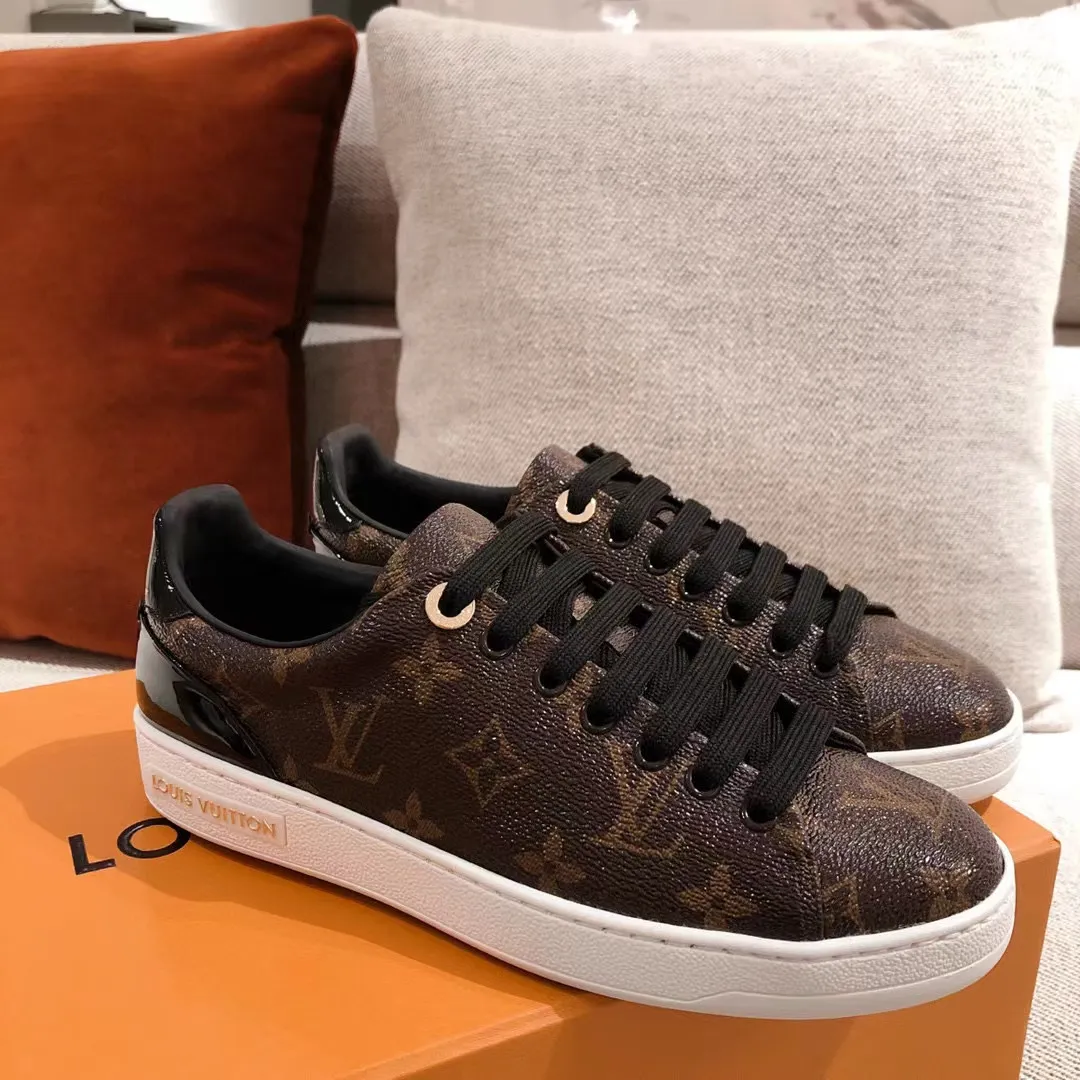 L Time Out Sneaker Patent Monogram Material Brown For Women L 1A8FJM