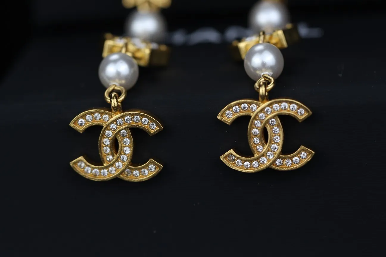 CC Earrings 0030