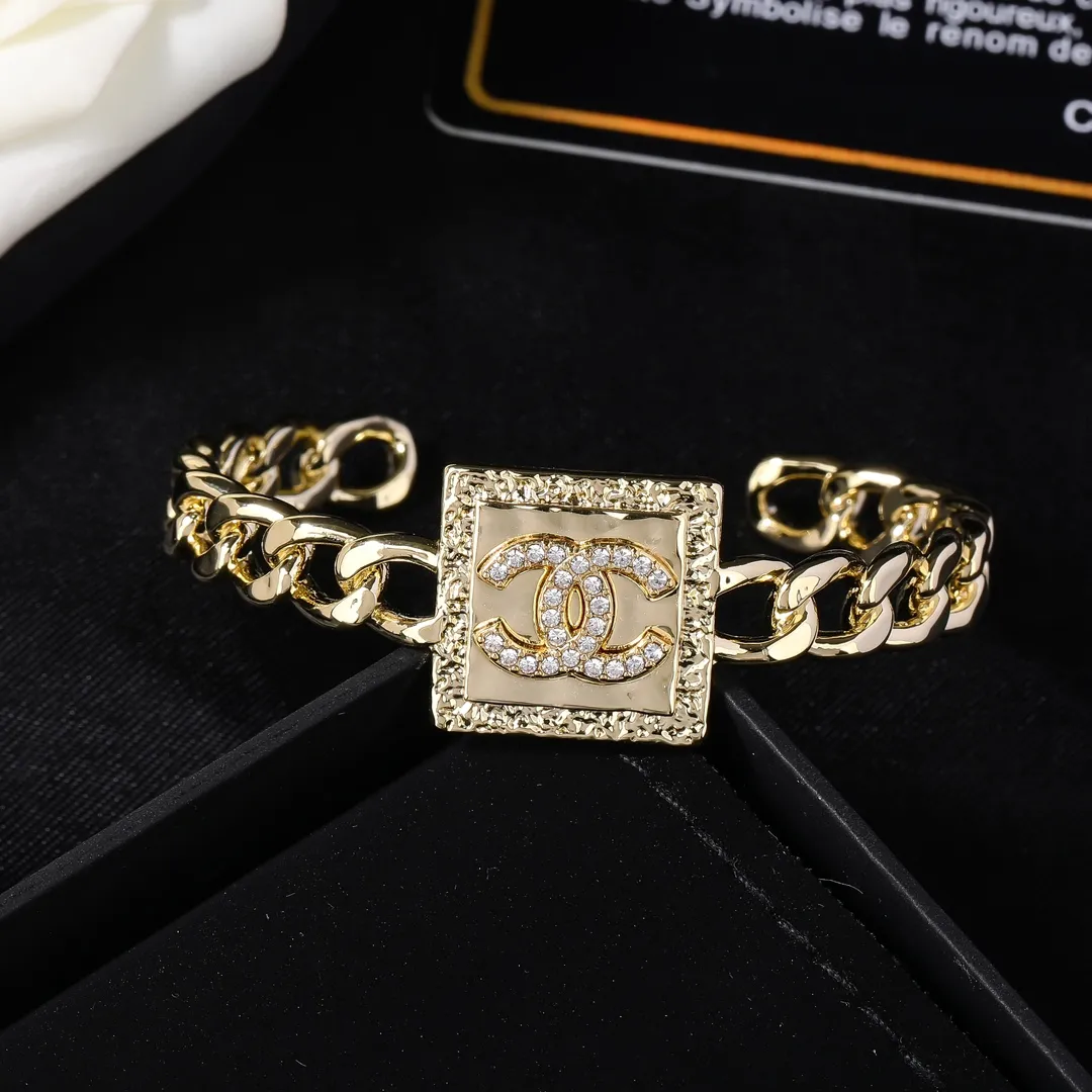 CC Bracelet 0004