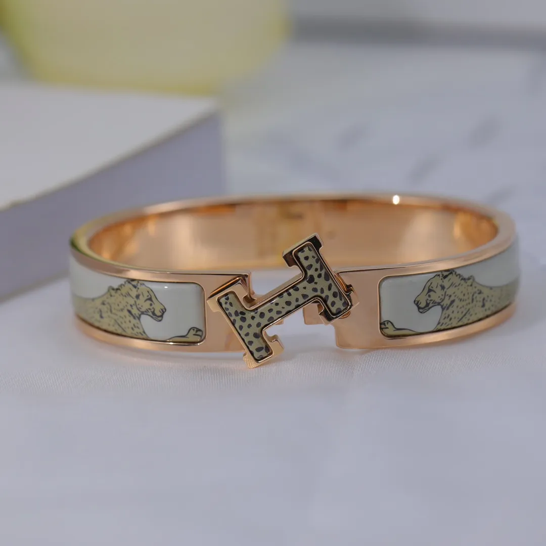 HE bracelet 8