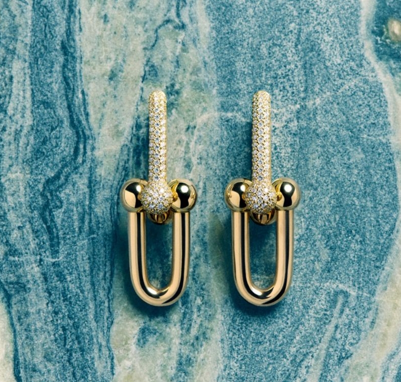 Tiffany Large Link Earrings in Yellow Gold with Pavé Diamonds