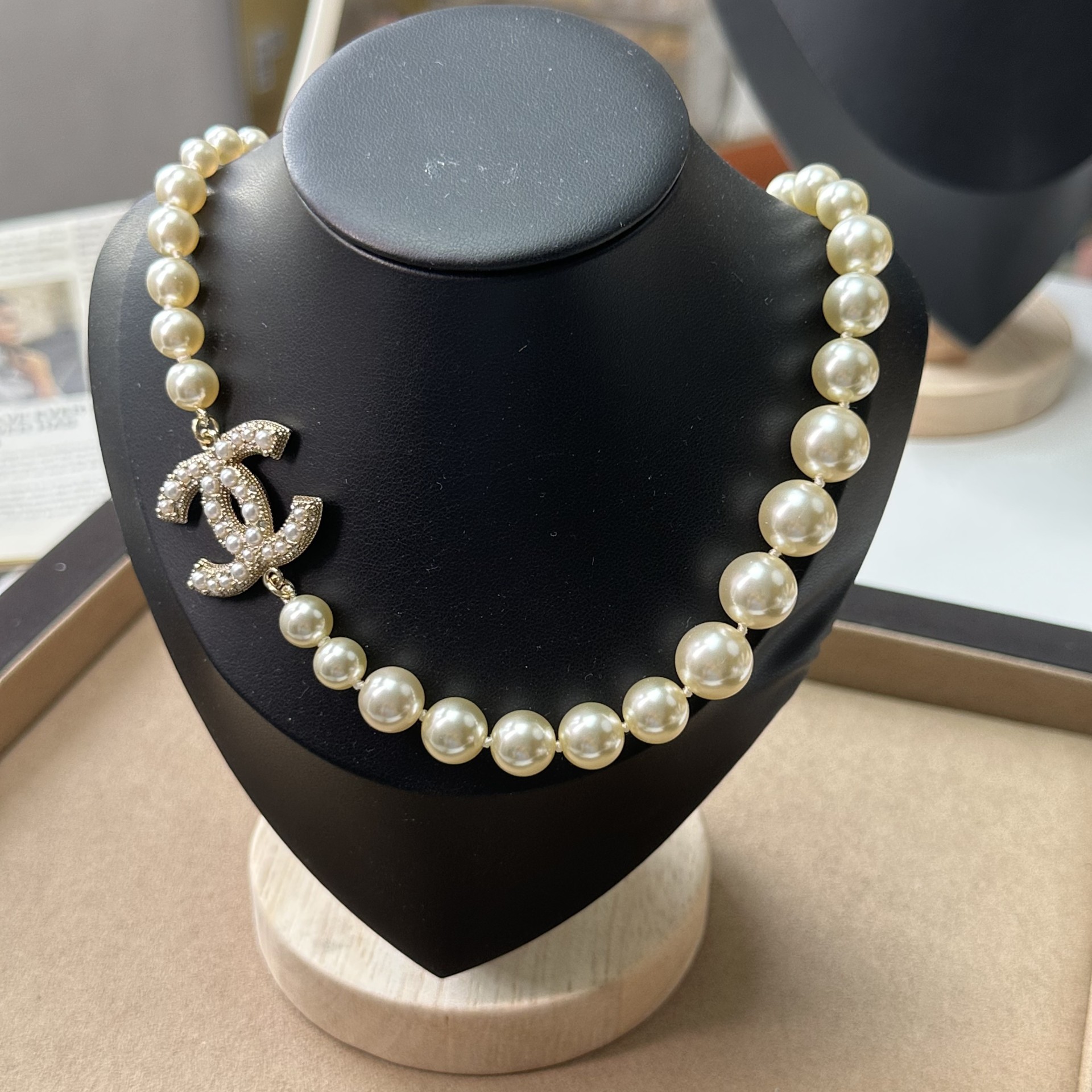 Chanel pearl necklace