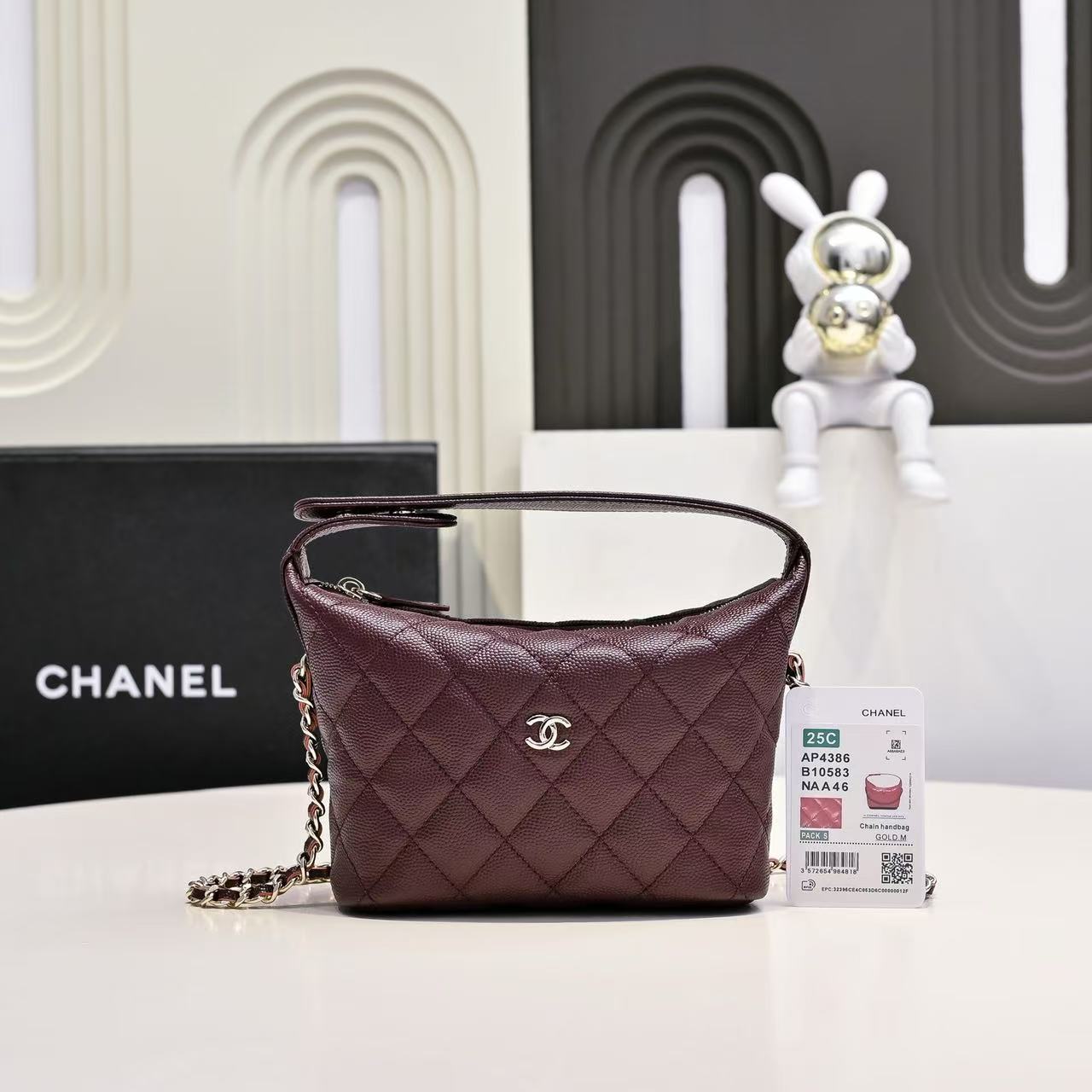 Chanel 25C Quilted Chain Hobo Caviar-deep cocoa