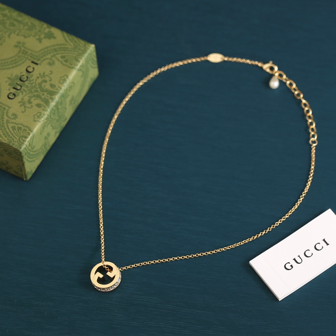 Gucci Blondie Necklace Collection