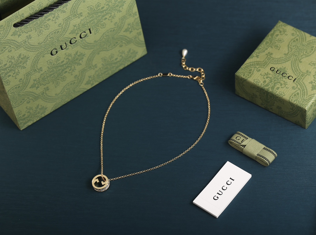 Gucci Blondie Necklace Collection