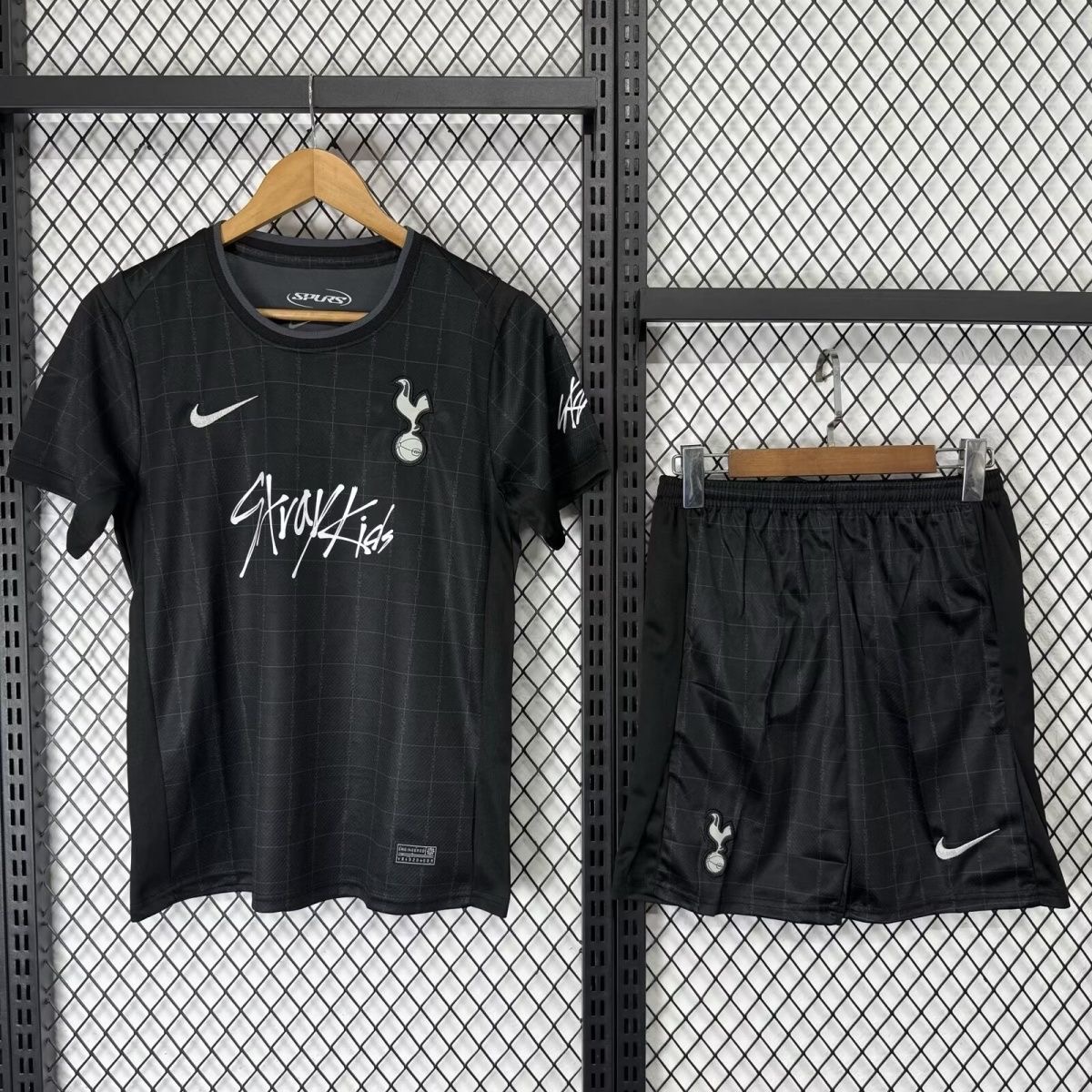 2025/2026 Tottenham Hotspur AwayFootball shirt Kids size 1:1 Thai Quality