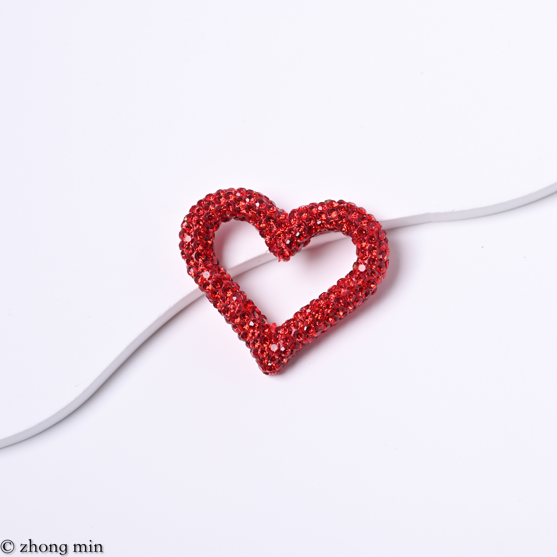 Love with diamonds 32MM*28MM