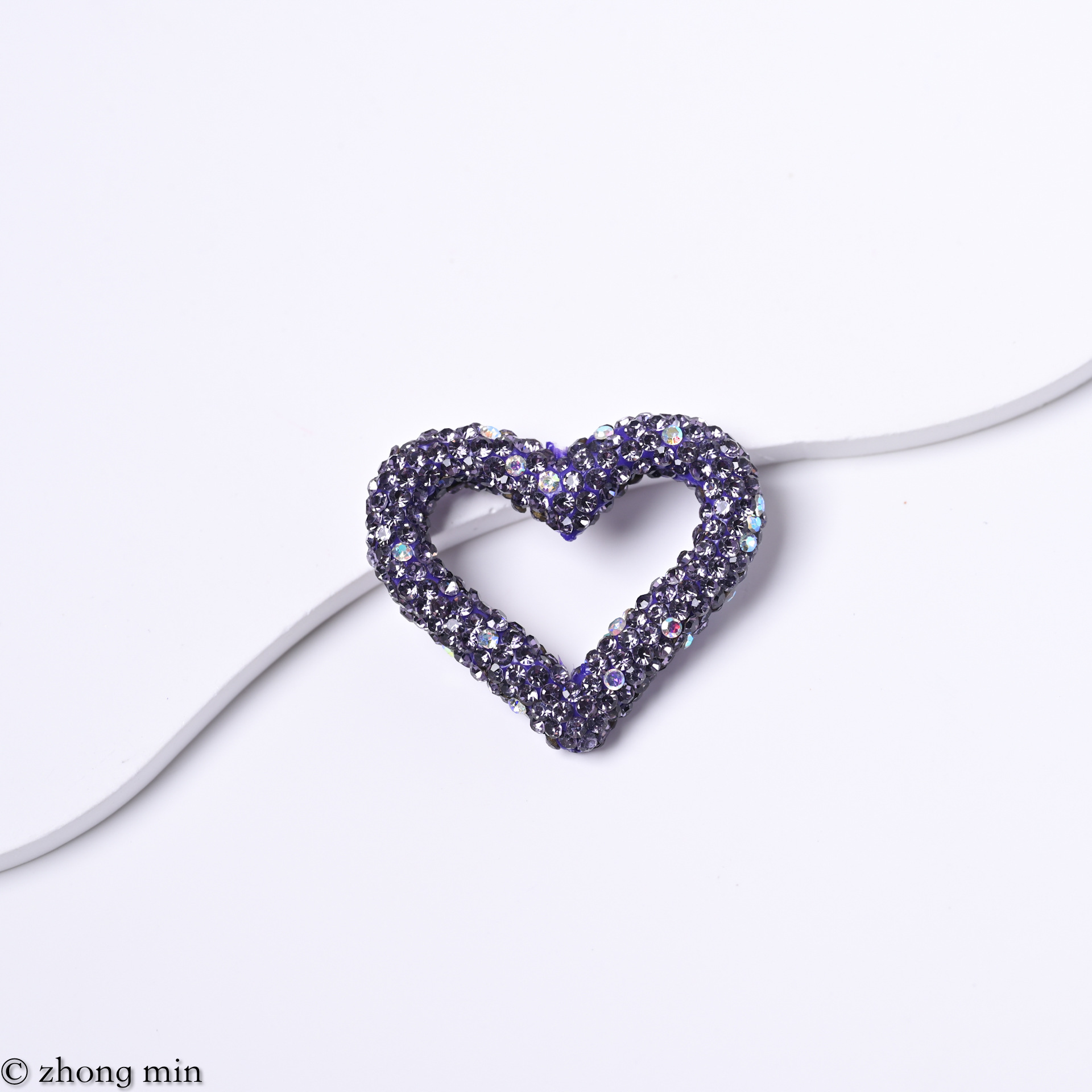 Love with diamonds 32MM*28MM