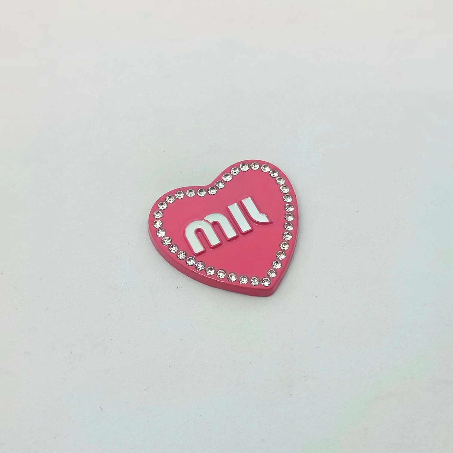 M- Signage With Diamonds 31MM*30MM