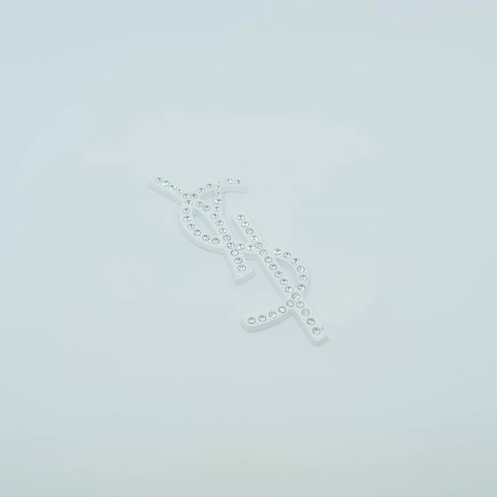 Y-signage With Diamonds 74MM*38MM