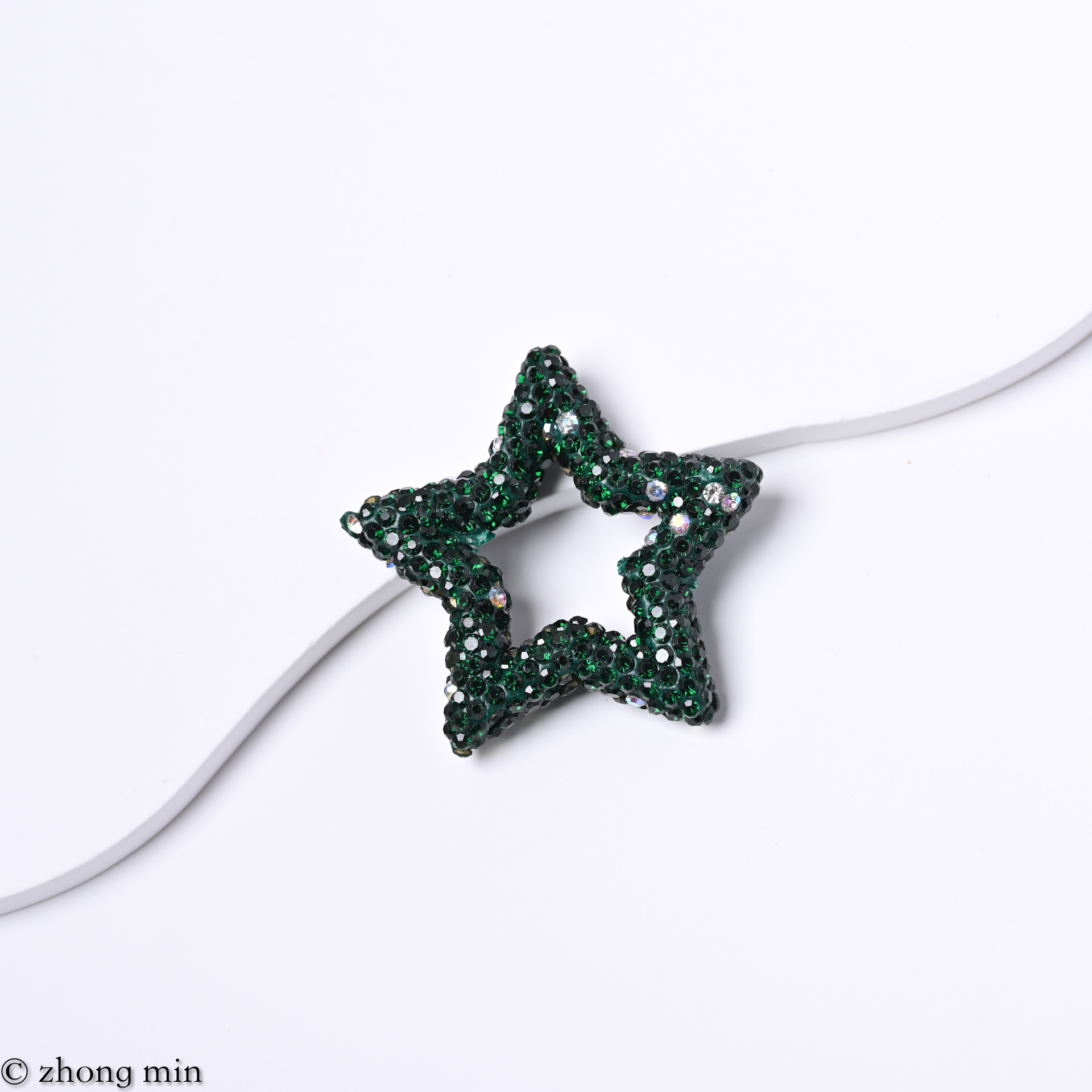 Triangular with diamonds 35MM*35MM