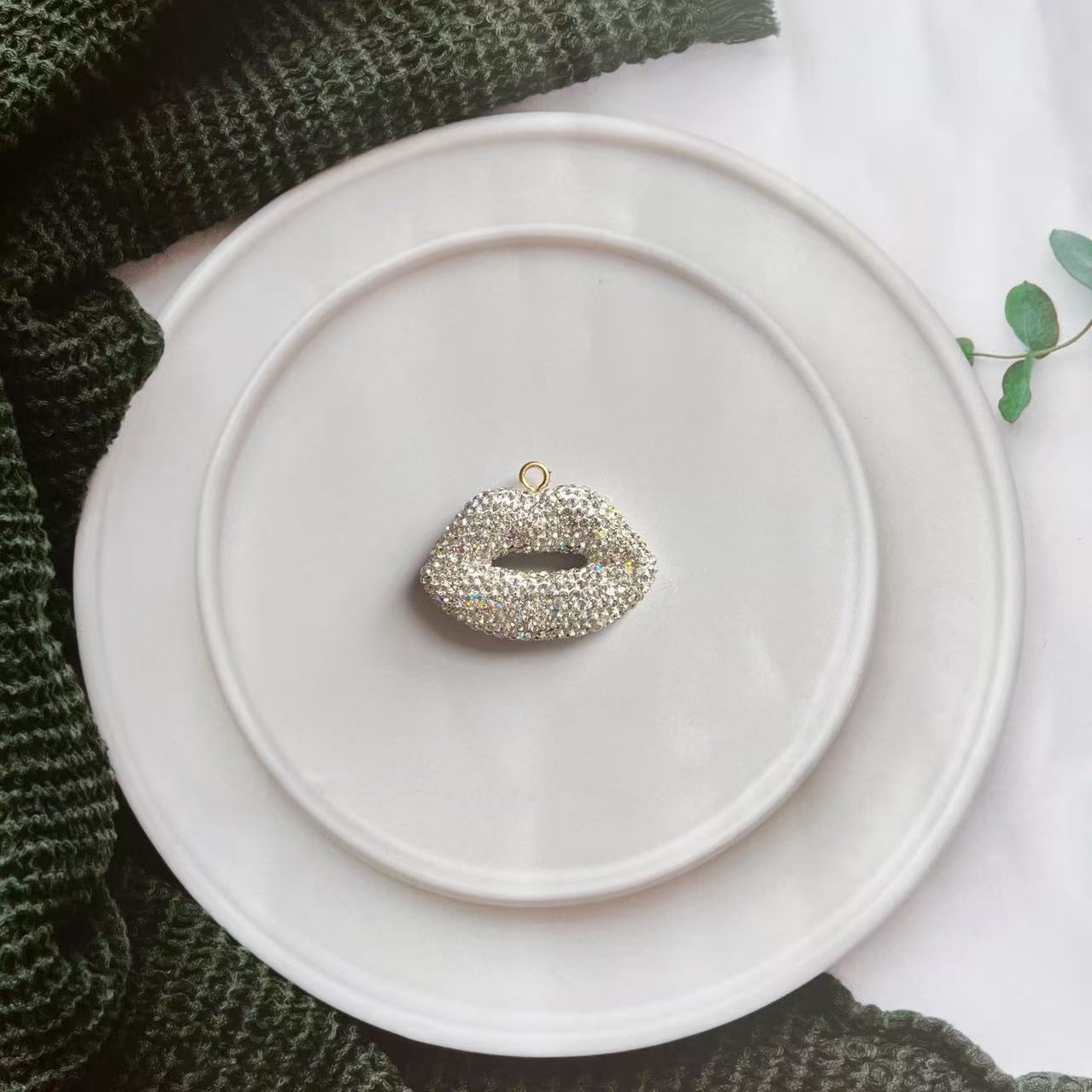 Lip With Diamonds 50MM*35MM