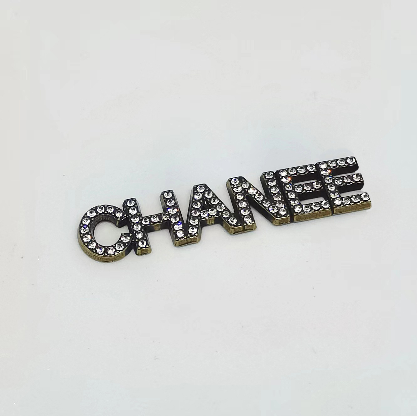 C- Signage With Diamonds 52MM*12MM