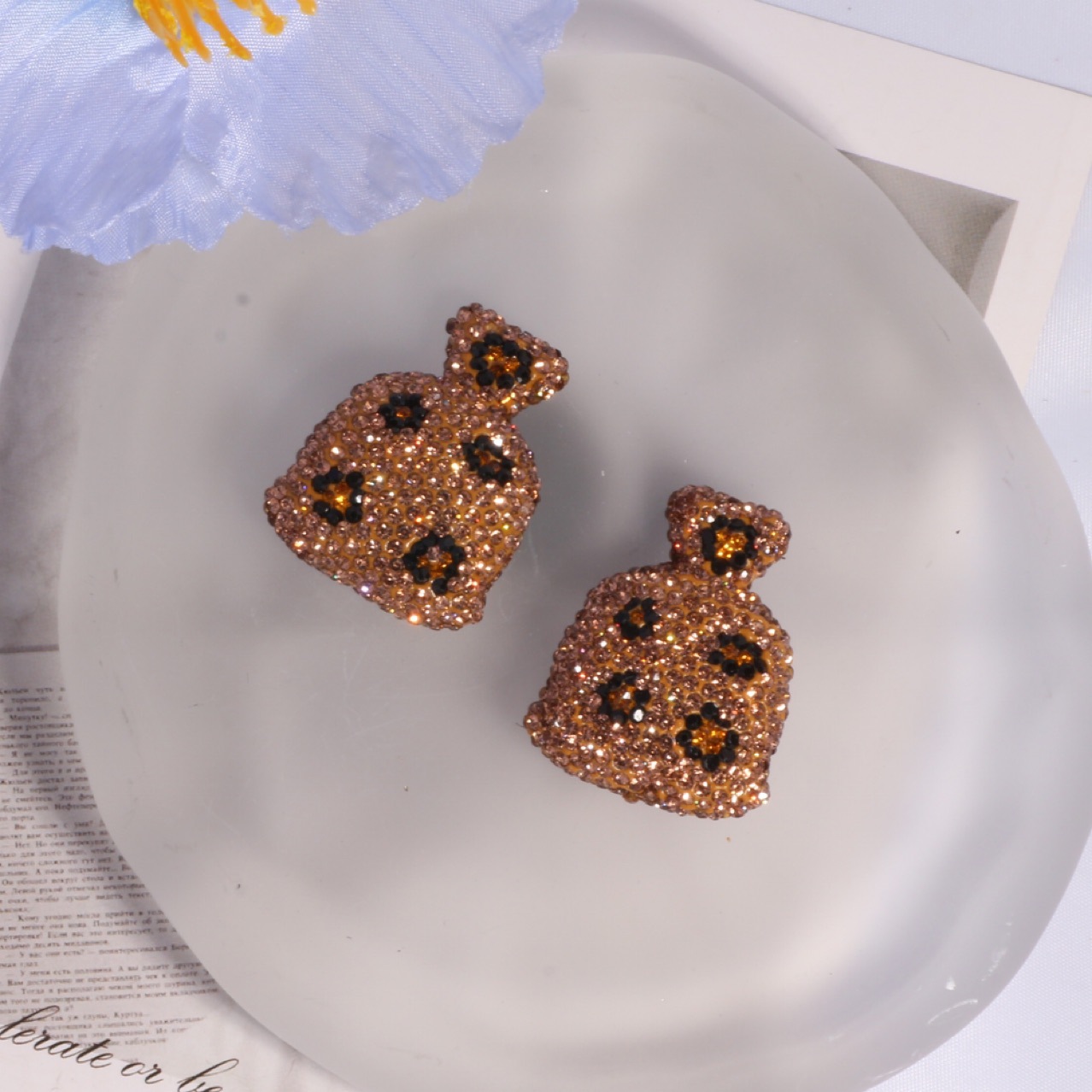 Dollar Sign With Diamonds 32MM*24MM