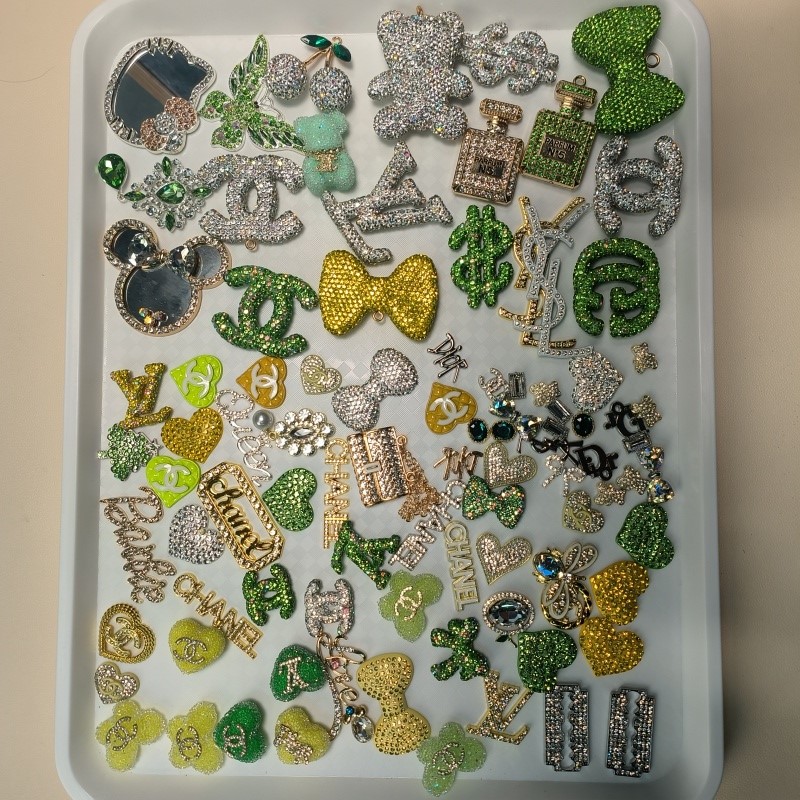 50-100PCS MIX Silver-Green-Gold LUX CHARMS
