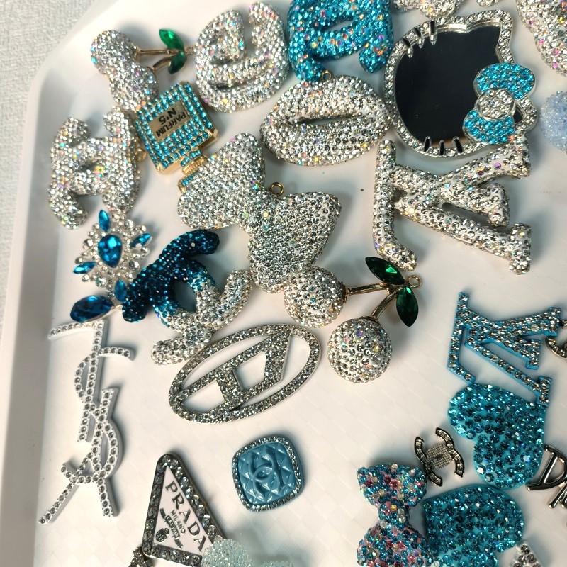 50-100PCS MIX Silver-Blue LUX CHARMS