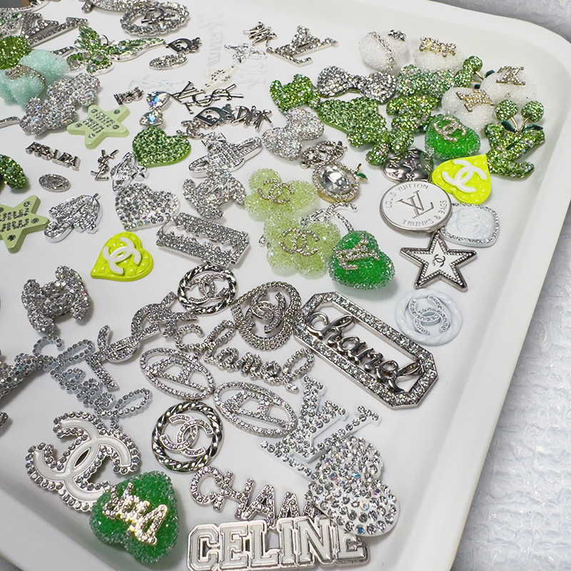 50-100PCS MIX Green-Silver LUX CHARMS