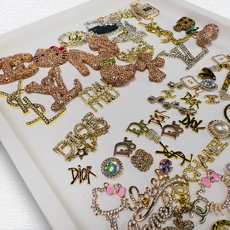 50-100PCS MIX GOLD LUX CHARMS