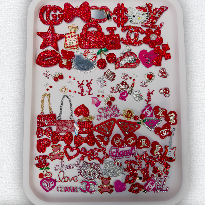 50-100PCS MIX RED LUX CHARMS