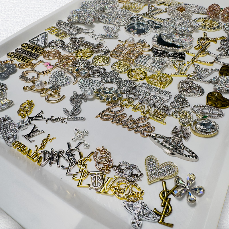 50-100PCS MIX Gold-Silver LUX CHARMS