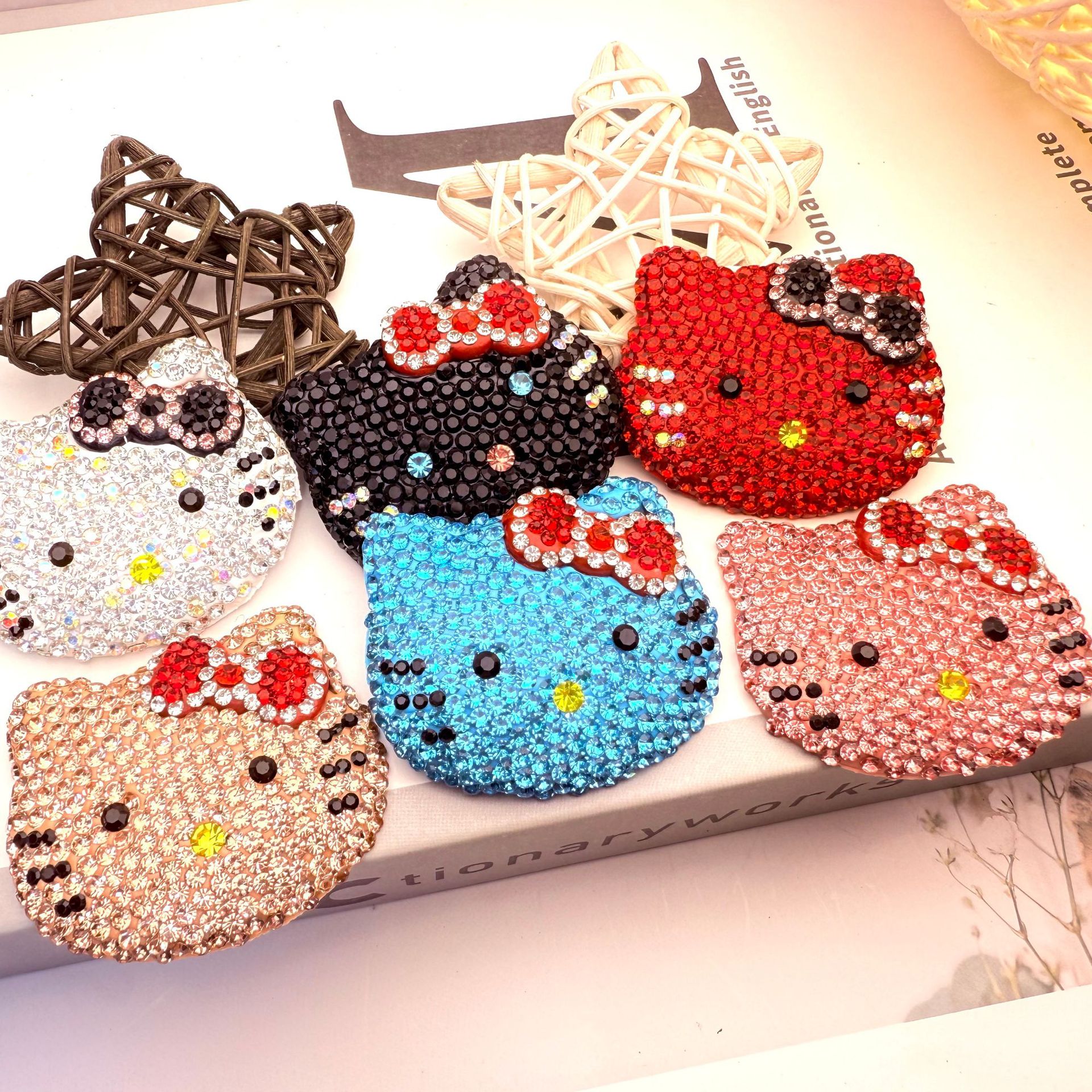 Kitty Head with Rhinestones 60MM*60MM