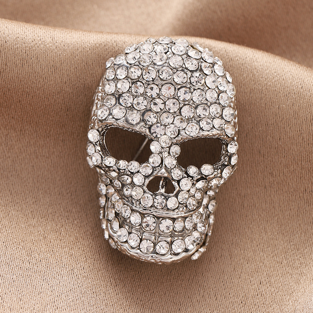 Skeleton With  Diamonds 40MM*26MM