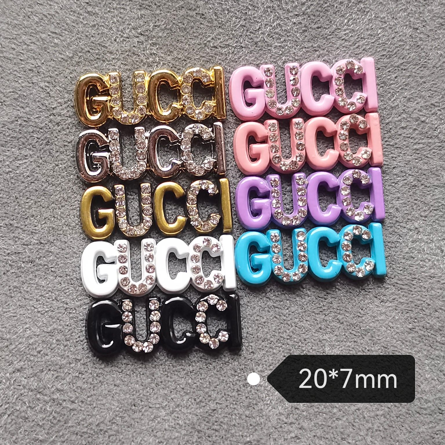 Small GG Sign with Diamonds 20MM*7MM