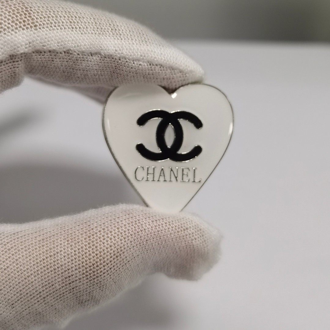 CC Metal Patch Love Shape 30MM*30MM