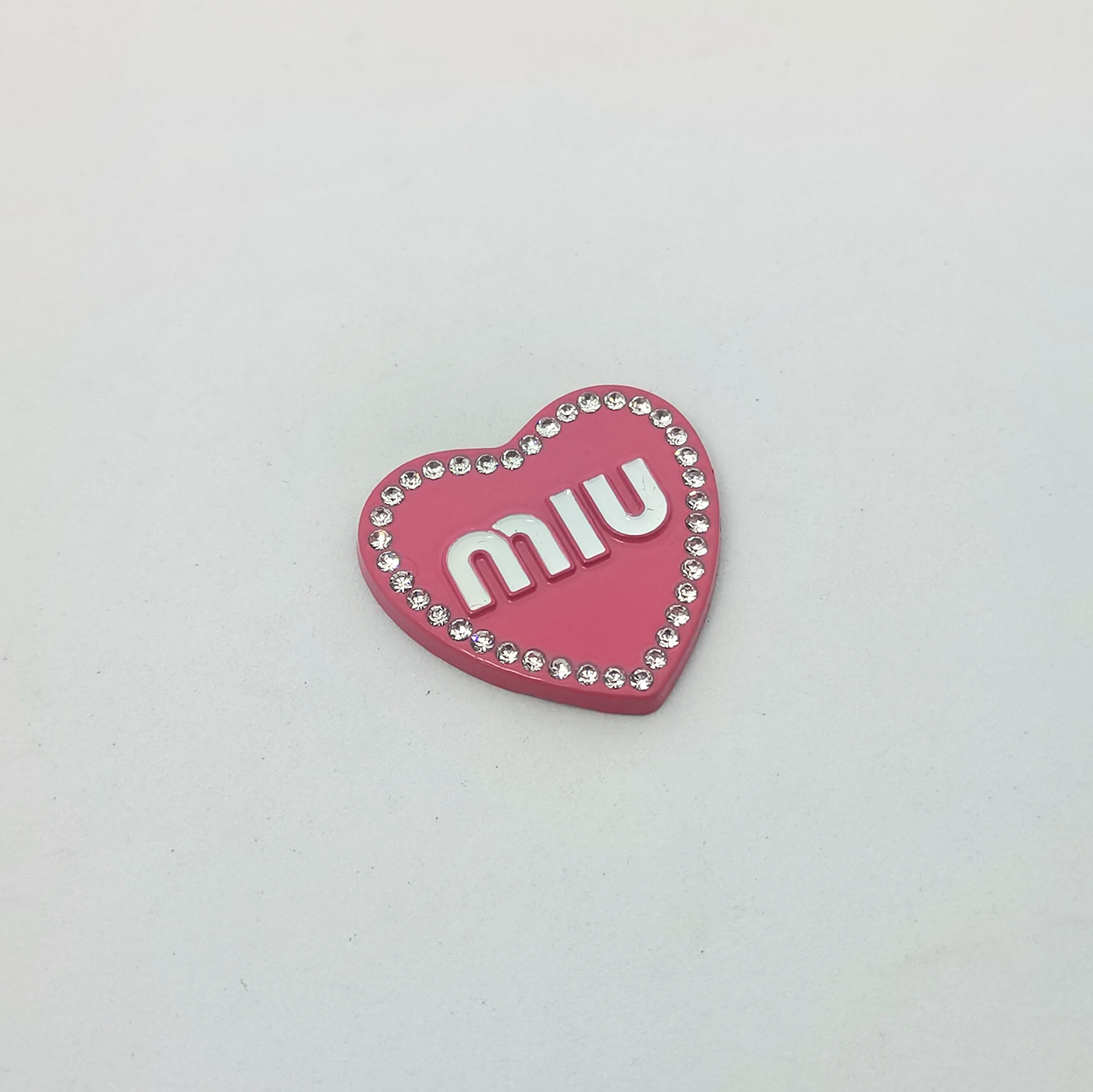 M- Signage With Diamonds 31MM*30MM