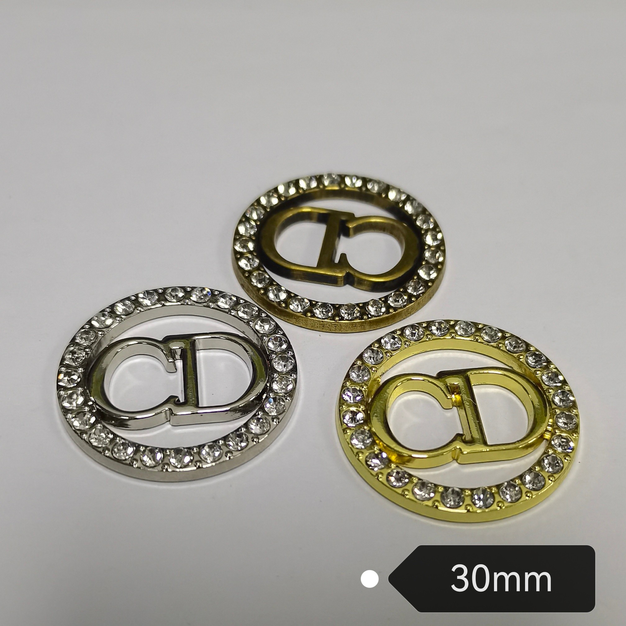 CD Round Shape With Diamonds 30MM*30MM