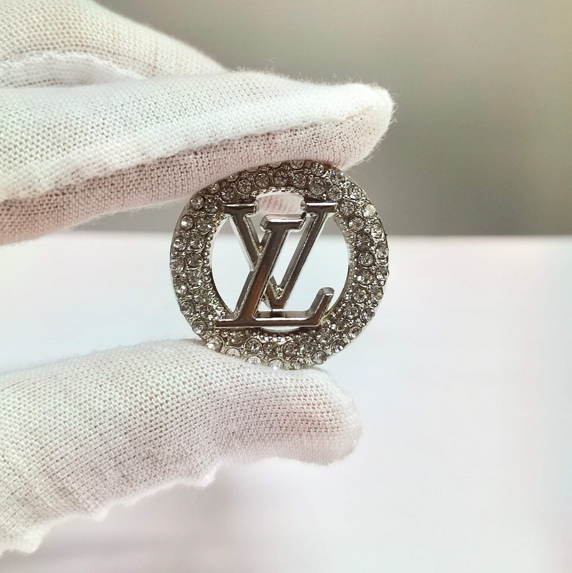 L Round Shape With Diamonds 30MM*30MM