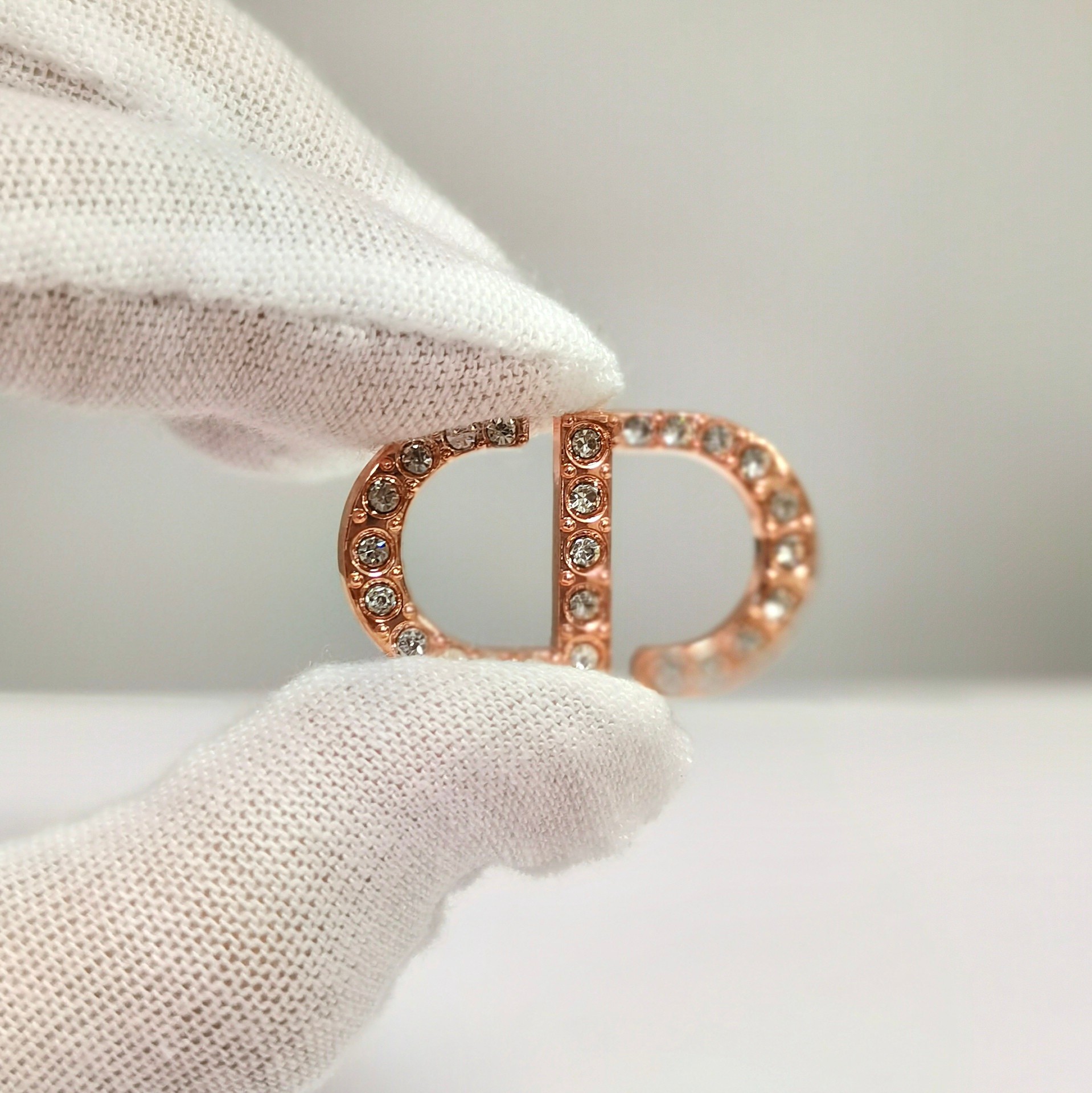 CD-Sign Shape With Diamonds 30MM*12MM