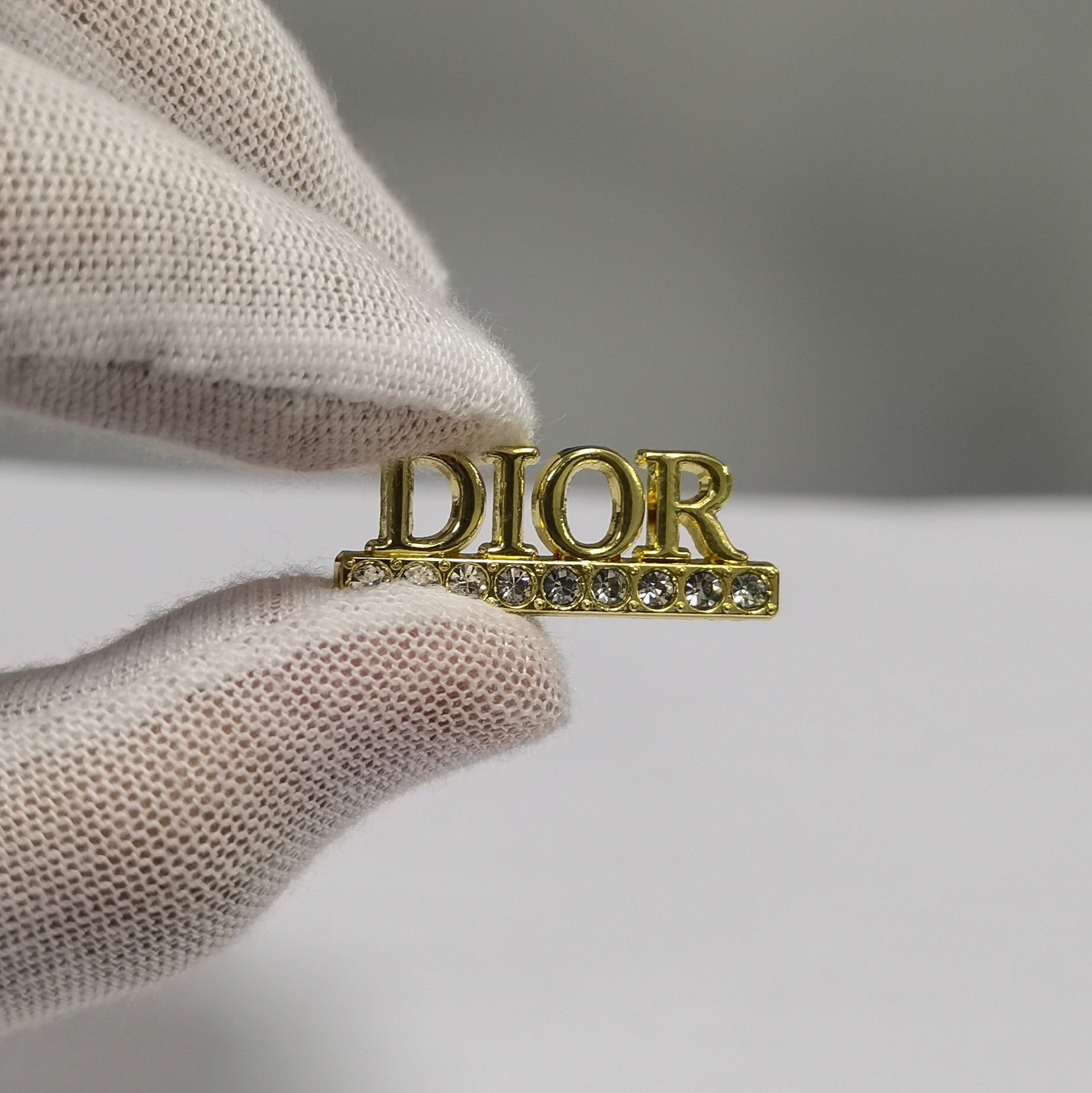 DR-Sign Square Shape With Diamonds 27MM*10MM