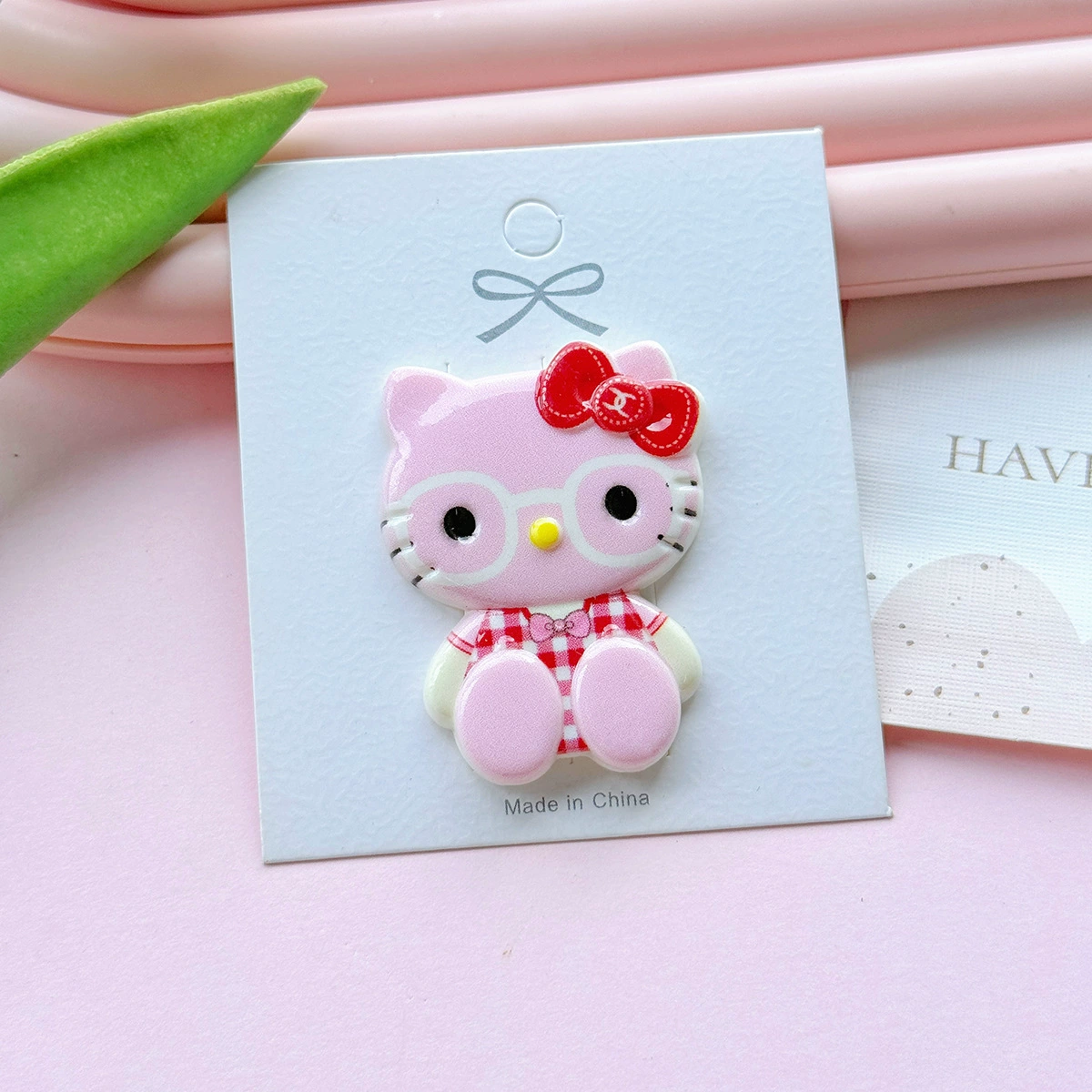 10 PCS 1 pack MIXED Hello Kitty wearing glasses 44MM*35MM