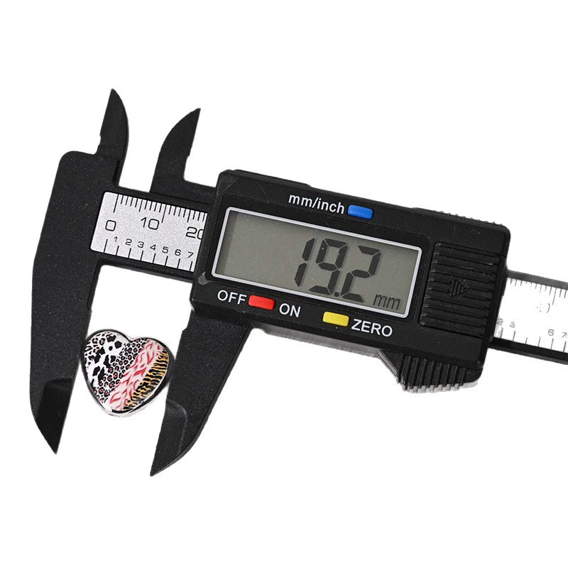 10PCS per bag of small heart-shaped 3D designer mix charms, suitable for pen and junkcase 22MM*22MM