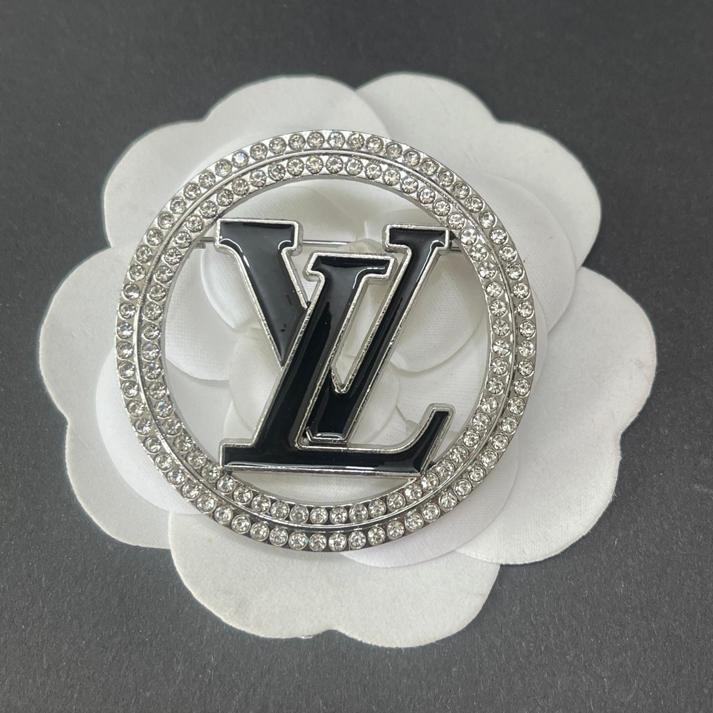 L-Round Shape Full Diamond Black Letter 50MM*50MM