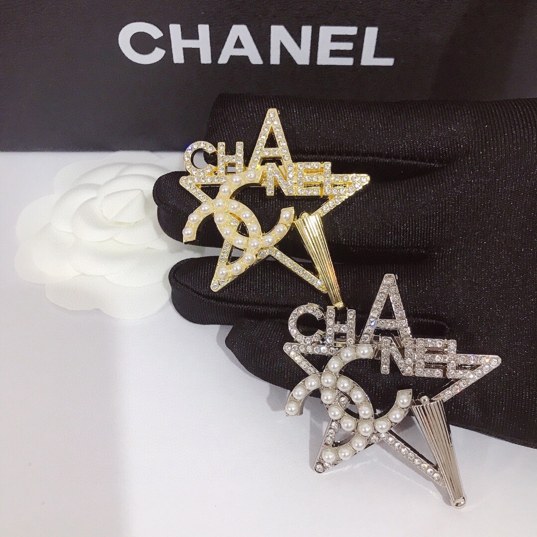 CC-Pentagram With pearls and diamonds 50MM*55MM